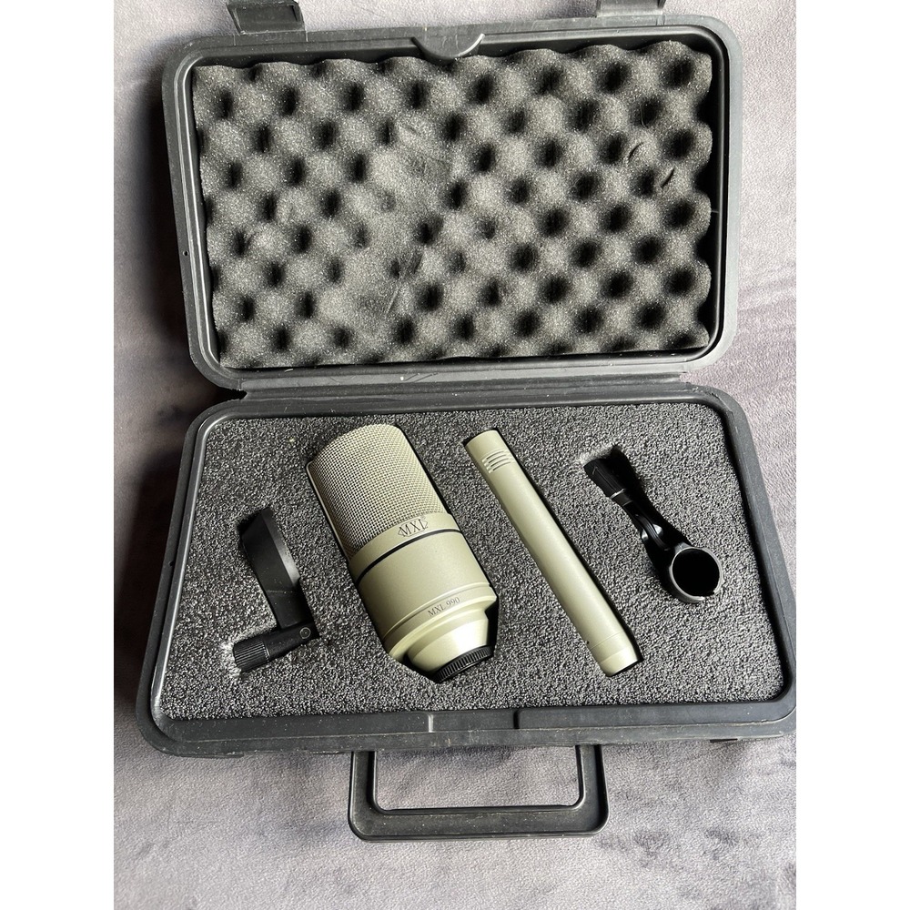 MXL 990 Condenser Studio Microphone Tested Good Condition w/ Case & Mount